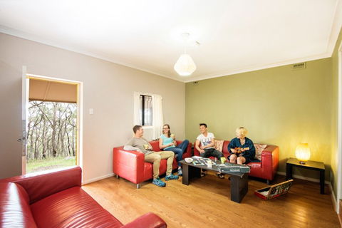 Mt Lofty YHA - Sunshine Coast Tourism 4