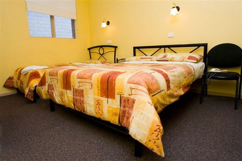 Hobart YHA - Holiday Sunshine Coast 4