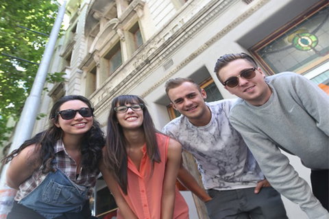 Melbourne Central YHA - Holiday Sunshine Coast 1