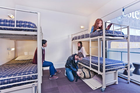 Melbourne Central YHA - Holiday Sunshine Coast 7