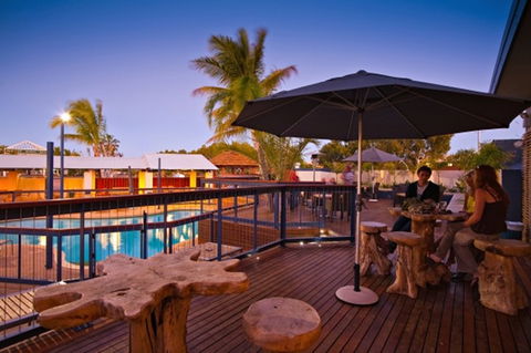 Exmouth YHA - Sunshine Coast Tourism 0