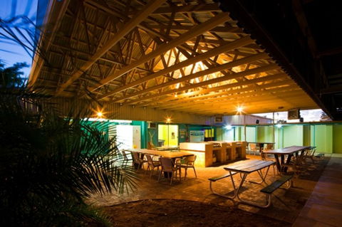 Exmouth YHA - Sunshine Coast Tourism 5