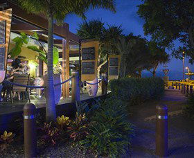 Kacys Bargara Beach Motel - Holiday Sunshine Coast 3