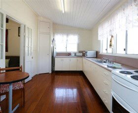 Holiday House At Cook Street Townsville - Sunshine Coast Tourism 1