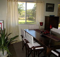 Flag Springs Bush Retreat - Holiday Sunshine Coast