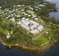 Tinaroo Lake Resort - Holiday Sunshine Coast