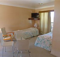 Suncourt Motor Inn - Sunshine Coast Tourism