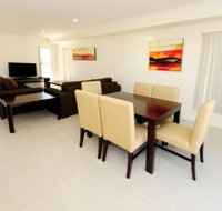 Gladstone Heights Executive Apartments - Sunshine Coast Tourism
