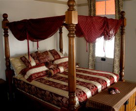 Royal Private Hotel - Sunshine Coast Tourism 2