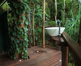 Sanctuary Retreat - Holiday Sunshine Coast 3