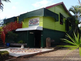 On The Wallaby Lodge - Sunshine Coast Tourism 0