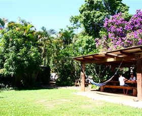 On The Wallaby Lodge - Sunshine Coast Tourism 1