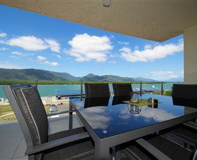 Jack And Newell Cairns Holiday Apartments - Holiday Sunshine Coast 1