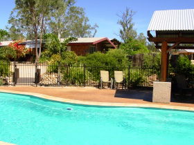 Rubyvale Motel And Holiday Units - Sunshine Coast Tourism 0