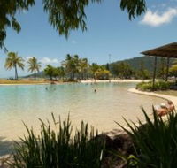 Whitsunday On The Beach - Holiday Sunshine Coast
