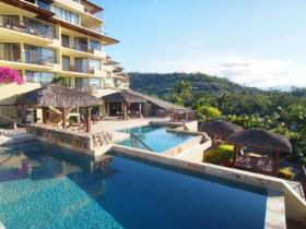 At Waters Edge Resort - Holiday Sunshine Coast 3