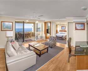 Pinnacles Resort - Holiday Sunshine Coast 3