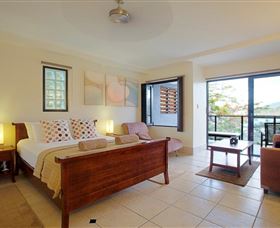 At Waterfront Whitsunday Retreat - Holiday Sunshine Coast 3