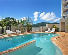 At Whitsunday Vista Resort - Holiday Sunshine Coast 1