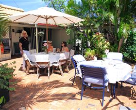 Bundaberg Coral Villa Motel A Golden Chain Motor Inn - Holiday Sunshine Coast 3