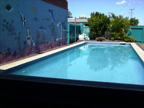 Bundaberg Coral Villa Motel A Golden Chain Motor Inn - Holiday Sunshine Coast 1