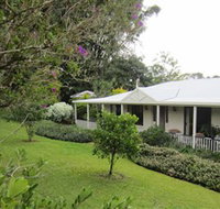 Eden Lodge Bed and Breakfast - Holiday Sunshine Coast