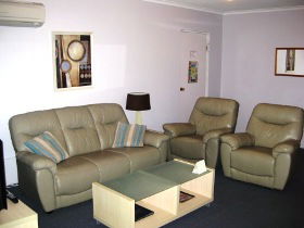 The Burlington Holiday Apartments - Sunshine Coast Tourism 3