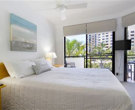 Caribbean Resort - Sunshine Coast Tourism 1
