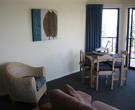 Belaire Place Motel Apartments - Sunshine Coast Tourism 2