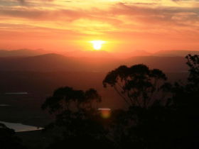 Avocado Sunset Bed And Breakfast - Holiday Sunshine Coast 1