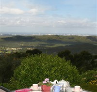 Hillside Bed and Breakfast and Gumnut Cottage - Sunshine Coast Tourism