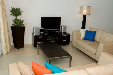 At Marina Shores - Holiday Sunshine Coast 2