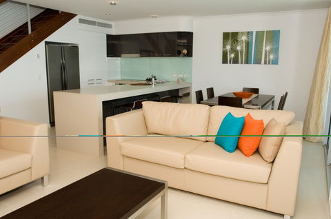 At Marina Shores - Holiday Sunshine Coast 3