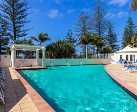 Mantra Coolangatta Beach - Sunshine Coast Tourism 1