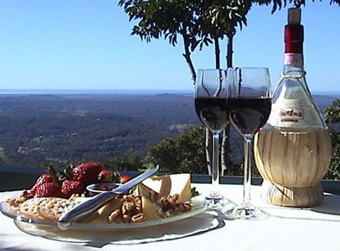 At Remingtons B & B Private Cottages  - Holiday Sunshine Coast 1