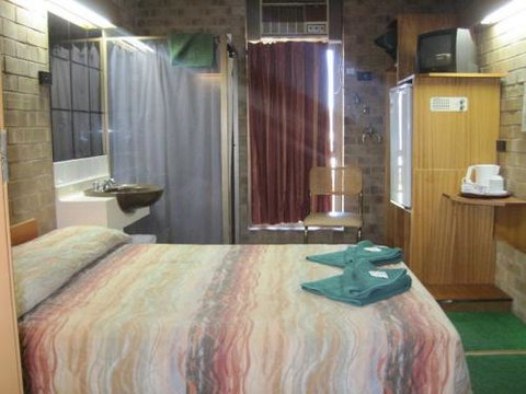 Desert Rose Inn - Sunshine Coast Tourism 22