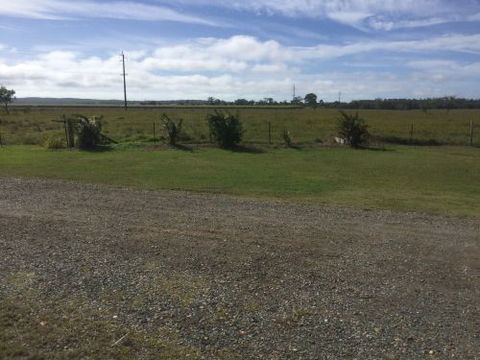 A Country View Motel - Holiday Sunshine Coast 7