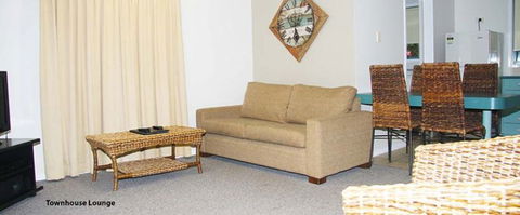 Aqua Villa Holiday Apartments - Holiday Sunshine Coast 2