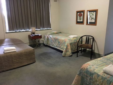 Amaroo Hotel - Holiday Sunshine Coast 4