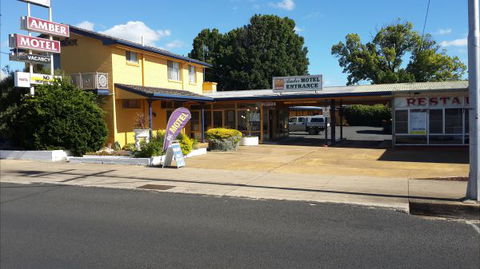 Amber Motel - Holiday Sunshine Coast 5