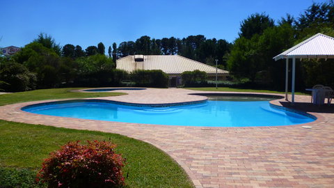 BEST WESTERN Sundown Motel Resort - Sunshine Coast Tourism 1