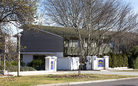 BEST WESTERN Tall Trees Canberra - Sunshine Coast Tourism 0