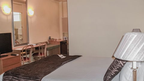 Best Western Sanctuary Inn - Sunshine Coast Tourism 0