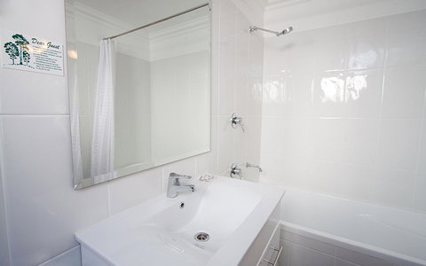 Best Western Plus Charles Sturt Suites And Apartments - Holiday Sunshine Coast 17