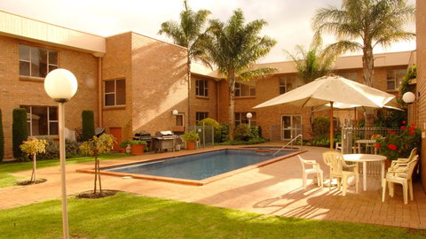 Best Western Southgate Motel - Sunshine Coast Tourism 2