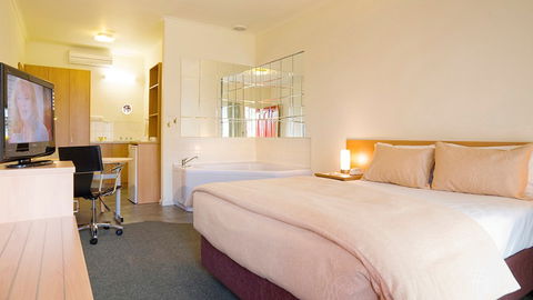 BEST WESTERN Airport Motel And Convention Centre - Holiday Sunshine Coast 1