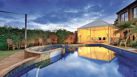 BEST WESTERN PLUS Buckingham International - Sunshine Coast Tourism 1