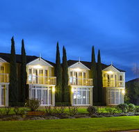 BEST WESTERN Colonial Village Motel - Sunshine Coast Tourism