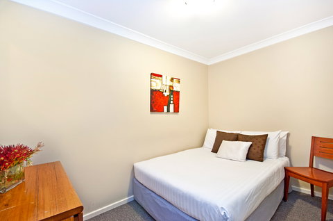 BEST WESTERN Tudor Motor Inn - Sunshine Coast Tourism 10