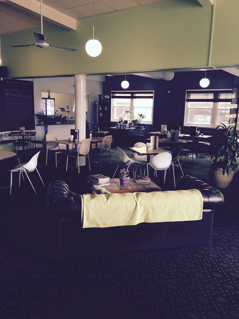 Royal Hotel Motel - Sunshine Coast Tourism 5